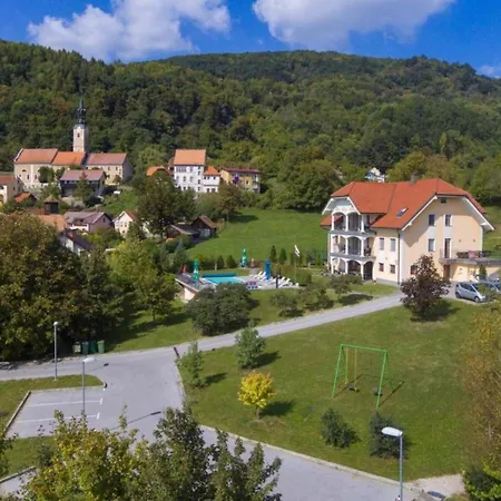 Pool Silva Marija Apartmán *