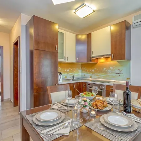Apartment Pool Silva Marija